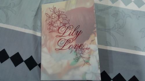 Lily Love volume 3 sample print—Donut, what are you doing? Donut, staph!