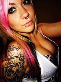 itattoobabes:  girls