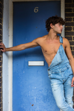 ohthentic:  christos:  Eyal Booker by GreenInc. – Vanity Teen   Oh