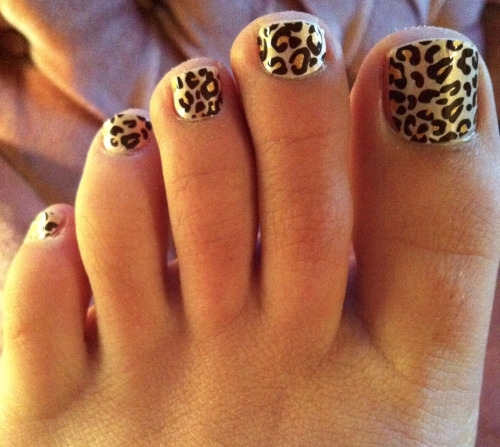 fuckyeahgirlsfeet: mmmm