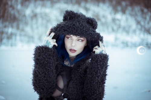 inblackphoto:  Ria iNBLACK ice