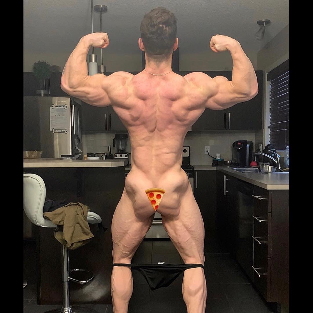 Justin Huyghue - 230lbs and 2.5 weeks out. 