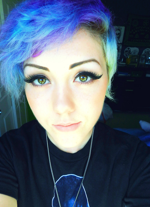 purrfects:  ♥ fetuspuke ♥