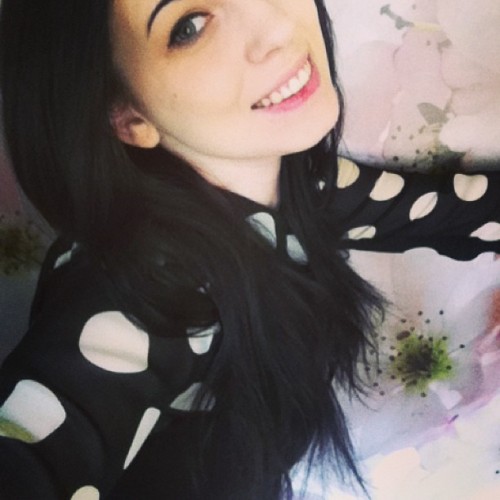 aspirinorsorrow:  idk sometimes i smile 