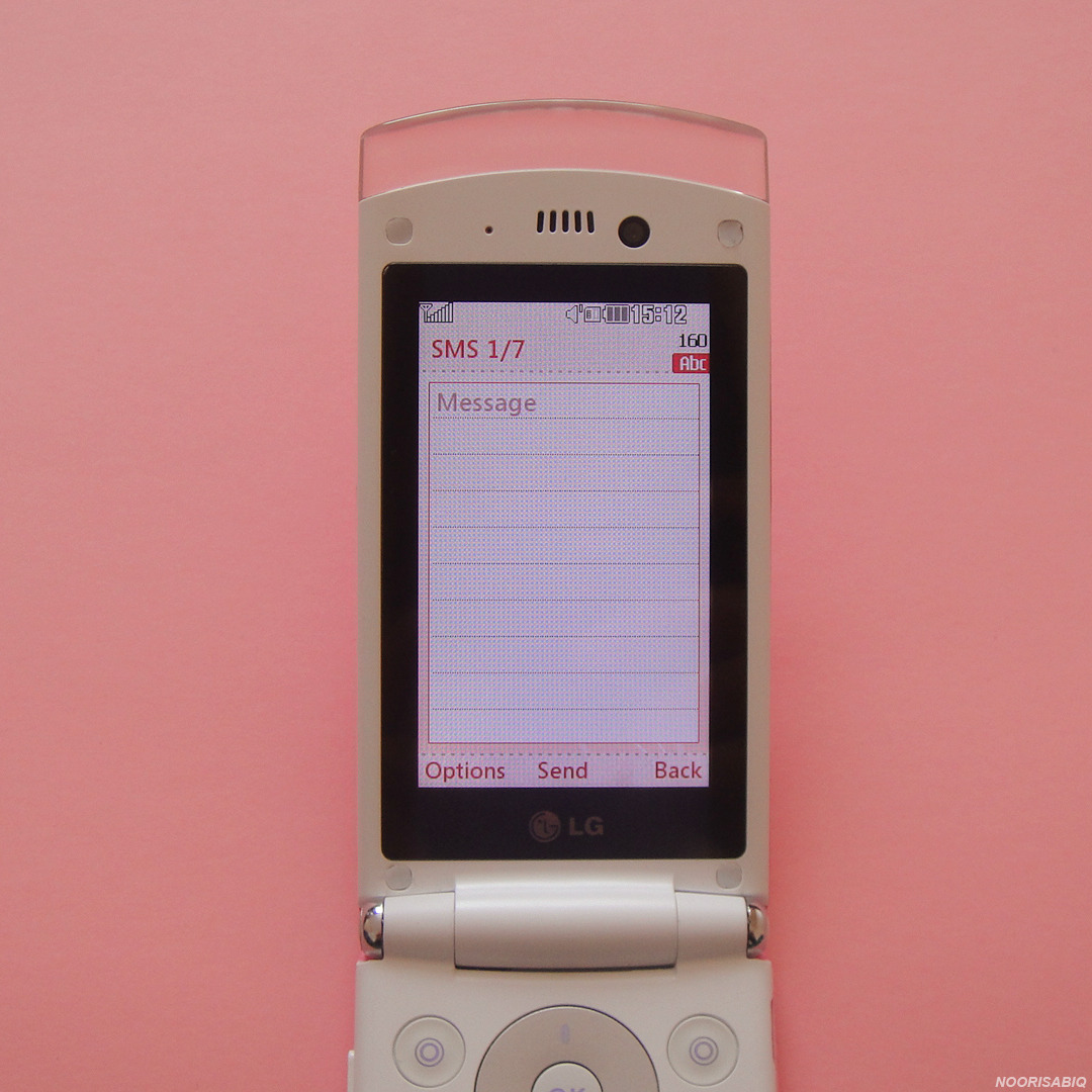 Noori Sabiq — Pink nostalgia / LG GD580