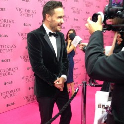 direct-news:  odeents: Earls Court Exhibition Centre The @fakeliampayne exclusively told us what makes him feel sexy and it’s amazing! 