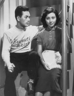 taishou-kun:  Minamida Youko 南田洋子 (1933-2009) with Kitahara Yoshirou 北原義郎 in 近世名勝負物語 血闘 - Daiei 大映 - 1953 