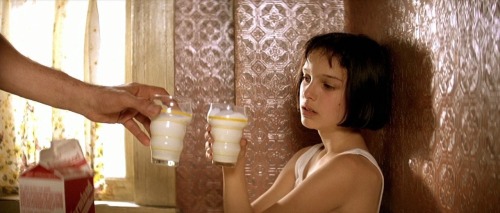 XXX cine-doll:  Milk obsession in Leon the professional photo