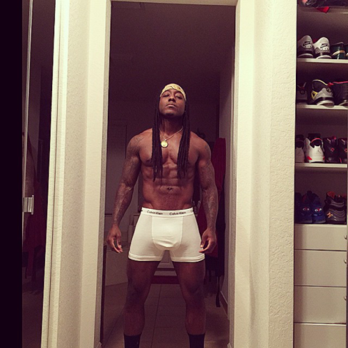 theluckeystar:  (via Rapper Ace Hood’s Eggplant Bulges.. | The Luckey Star) 