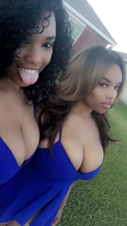 antb1kenobi:  Damnarielle aka Aarielle Andrews and Queennefertitty aka Aaliyah Andrews