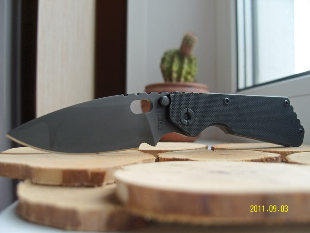 knifepics:  by Strider