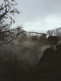 st-pam:  Gloomy day at the amusement park