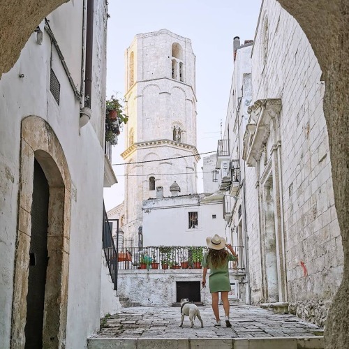 icharous: Monte Sant'Angelo, Italy