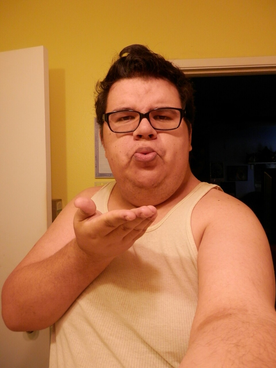 i-lust-you-chubs:  submission!!! sweet guy named Nick, vers, chubby, in California.