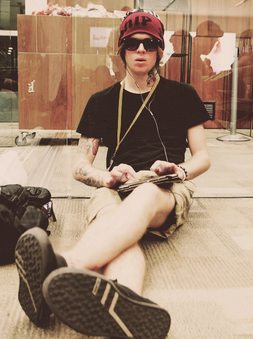 letliveintheend:  band/tattoo blog †