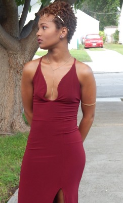 blackfashion:  Nia, 18 Texas  Prom 2k15