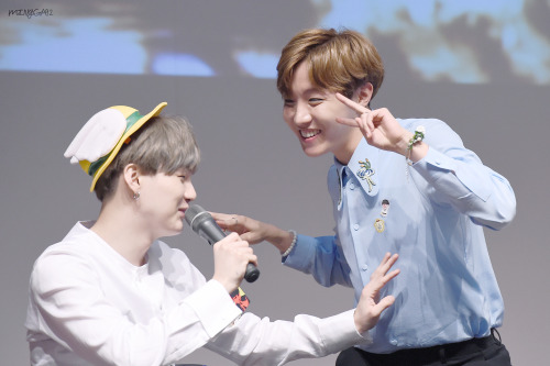 nintendojin: bts0726: © MINGGA92 | Do not edit. (1, 2, 3, 4) @yooseok this reminds me of you~