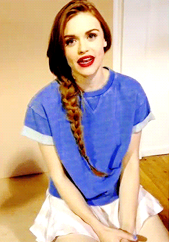 holland-roden:  *   whY IS SHE SO GODDAMN PERFECT