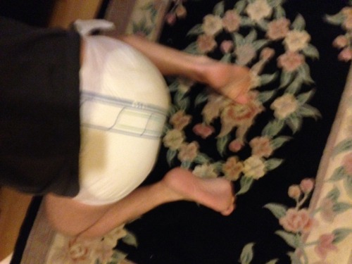 lilprincebabar:  Somebody might have gotten really wet and messy yesterday morning :$ Sorry for the blurry photos :P 