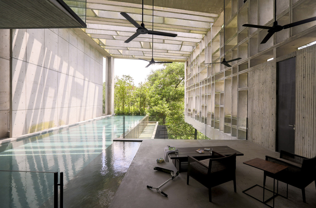 archatlas:  PoolsWhat’s better than a house with a pool? A house with a pool that’s