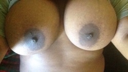 sexonmelanin:  Here’s some boobs y'all 💕