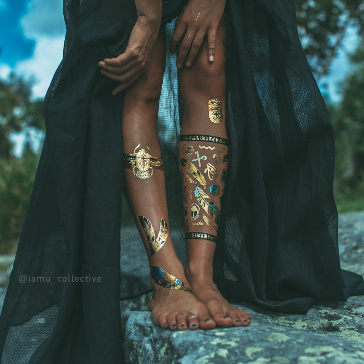 wordsnquotes:  culturenlifestyle:Exquisite Metallic Tattoos Inspired by Hennah &amp;