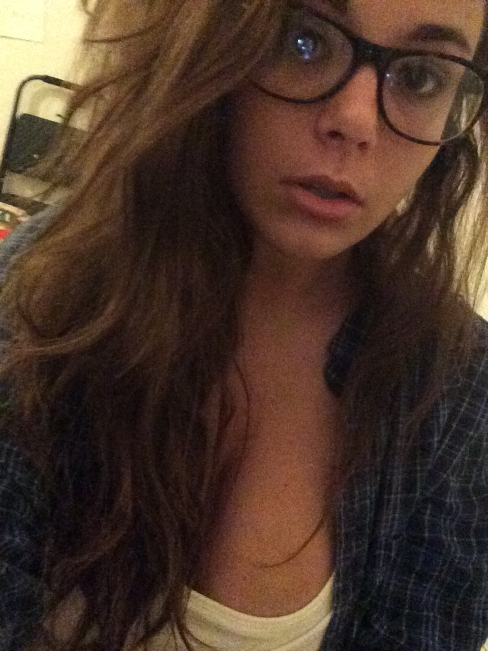 femmeomenal:  someone come play nice with me~