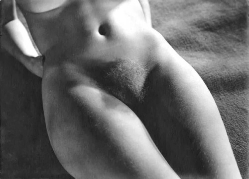 Sasha Stone: Nude, 1933 