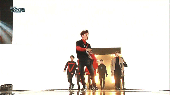 jonginence:  when you and squad are ready to turn up 