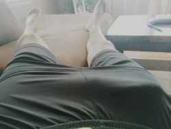 Courtesy of: freeballks  Hot bulge dude. Share yours at mdfreeballing.tumblr.com/submit