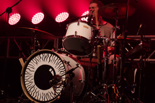 franzyfrenzy:  Franz Ferdinand in Trastienda Club, Montevideo, Uruguay 24.09.14 by xramoooooona on Flickr  FRANZ FERDINAND <3 °u°