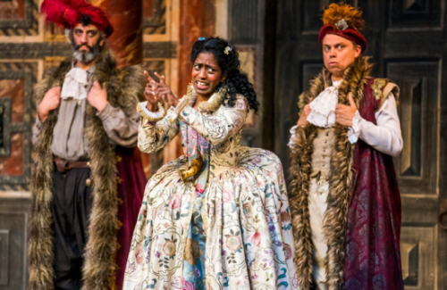 likeniobe:deaf actor nadia nadarajah as celia and guildenstern in the globe’s current productions of