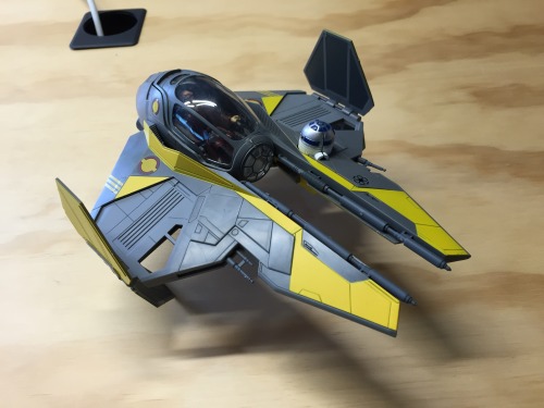 Building Anakin Skywalker’s Eta-2 Actis-class Interceptor After having this Revell model in my