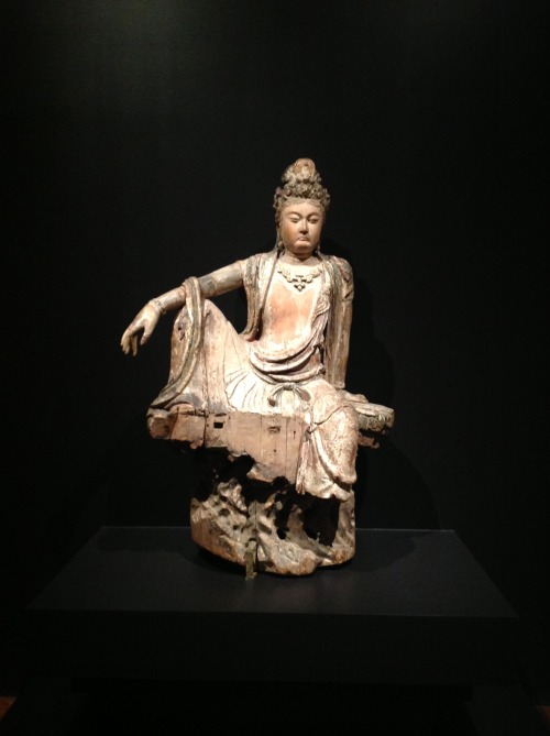 Guanyin, Northern China, ca. first half of the 12th century, @SDMABecause its Monday and we could al
