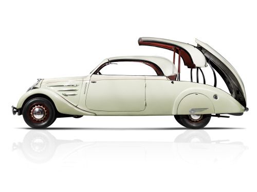 coolerthanbefore:  1935 Peugeot 402 Eclipse & Peugeot 401 Eclipse, the first ever hardtop convertibles. 