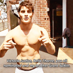 hotfamous-men:  Gregg Sulkin