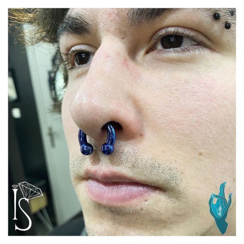 Septum Upgrade J’ai installé ce Circular Barbell de 4mm dans le septum de Sébast