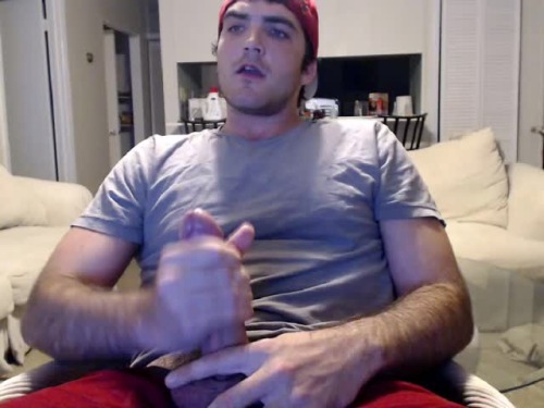 ullinaked:  https://m.chaturbate.com/southernbuck1/