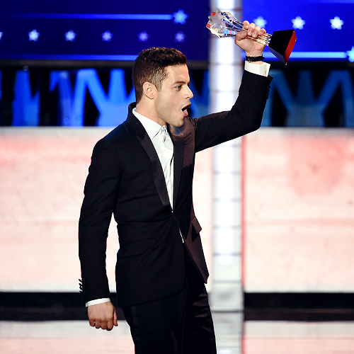 jake-peralta:  Rami Malek accepts Best Actor in a Drama Series award for ‘Mr. Robot’ onstage during the 21st Annual Critics’ Choice Awards (Jaunary 17, 2016) 