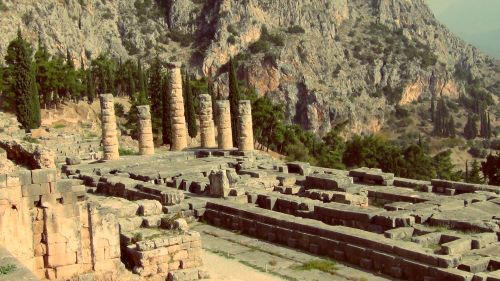 mythologyofthepoetandthemuse: Delphic remnants.The Oracle of Delphi was active for almost 2000 years