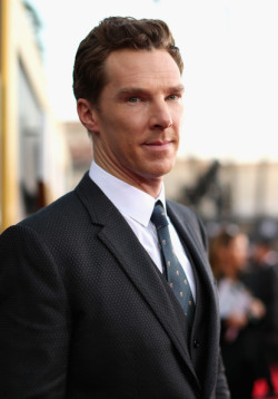  1/7 - Benedict Cumberbatch on the red carpet at the 18th Hollywood Film Awards - (x) (1/7, 2/7, 3/7, 4/7, 5/7, 6/7,  7/7.) 