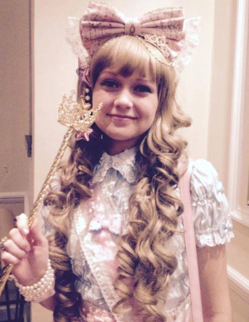 kawaii-keke-chan:I’ve got a rather small Lolita wardrobe, but I love the idea of a top fave coord po