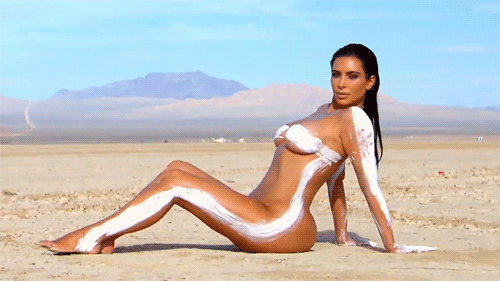 Porn bella-thorned:  Kim Kardashian - Keeping photos