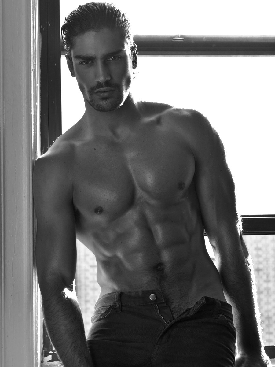 kettlebuns:  Ignacio Ondategui by B. Charles Johnson
