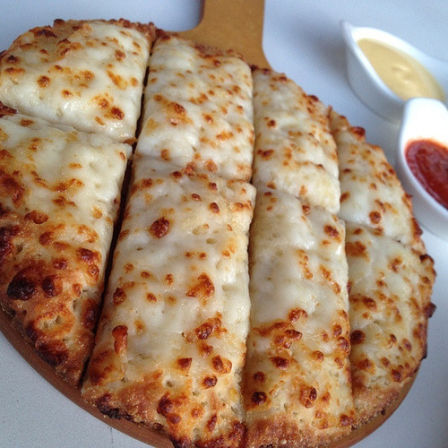 foodluxury:  Love Food? This blog is for you. 