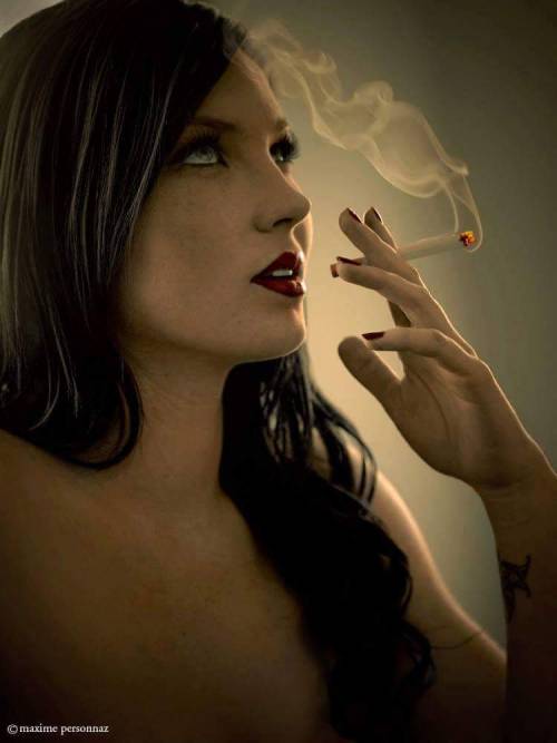 smk4mepls:#SmokingBabe #SmokingFetish #Smoking x