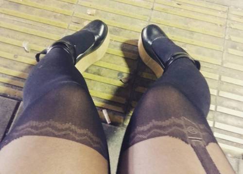 Fat legs and rocking horse #rockinghorse #shoes #black #legs #tights #harajuku #fashion #outfit #ilo