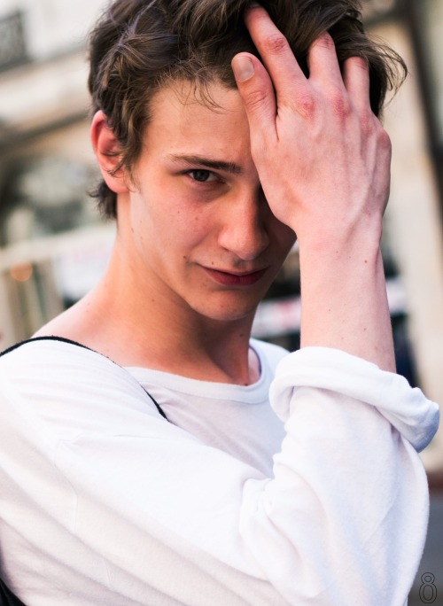 Dominik Hahn after 22/4 Les Hommes SS16 today in Paris.