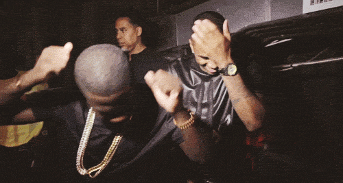 *Trap Queen Starts Playing*