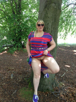 Bbwoutdoor:  We’re All About Bbws Showing Off Outdoors Or In Public.submit Your